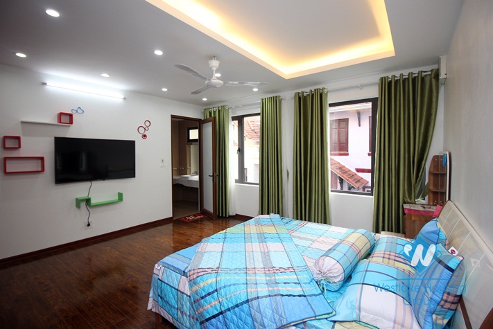 Brand new and very morden house for rent in Tay Ho district 